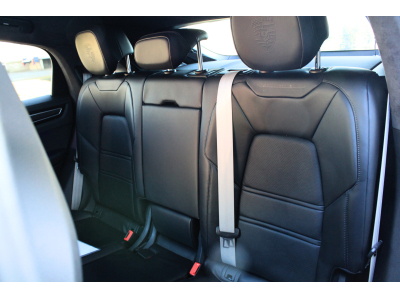 Porsche Cayenne Coupé E-Hybrid Platinium MY23 | LLD 1790e/Mois | 33k Options