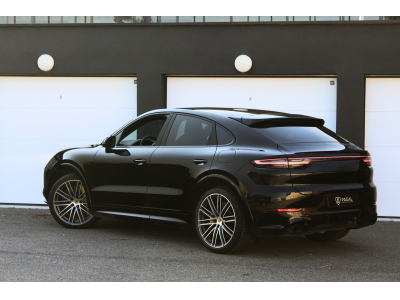 Porsche Cayenne Coupé E-Hybrid Platinium MY23 | LLD 1790e/Mois | 33k Options