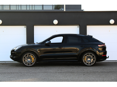 Porsche Cayenne Coupé E-Hybrid Platinium MY23 | LLD 1790e/Mois | 33k Options