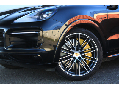 Porsche Cayenne Coupé E-Hybrid Platinium MY23 | LLD 1790e/Mois | 33k Options