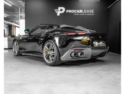 Ferrari Roma SPIDER/ACC/CARBON/360°/MATRIX/*FULL*