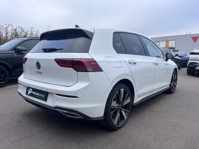 Volkswagen Golf GTE VIII /eHybrid/1.4 TSi (245cv)/Pano/ACC/18/Digital Cockpit/NaviLED