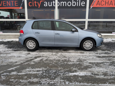 Volkswagen Golf 1.6 TDI BLUEMOTION CLIM AUTO VOLANT MULTI ATTACHE REMORQUE