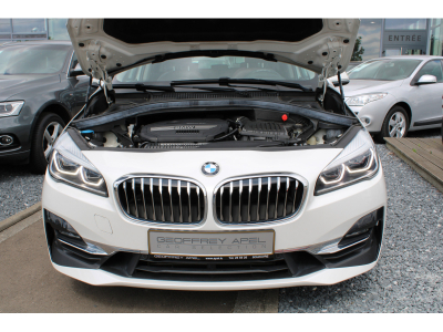 BMW 225 I XDRIVE LUXURY 1.HAND CUIR BI-XENON NAVI 4X4