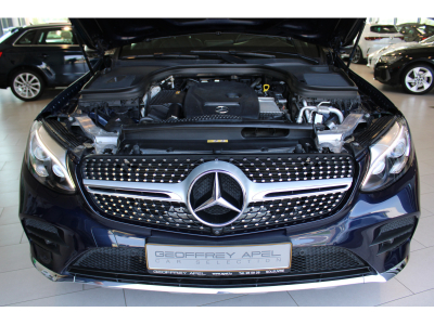 Mercedes-Benz GLC 250 4 MATIC COUPE AMG LINE PANO CUIR NAVI 1 HAND