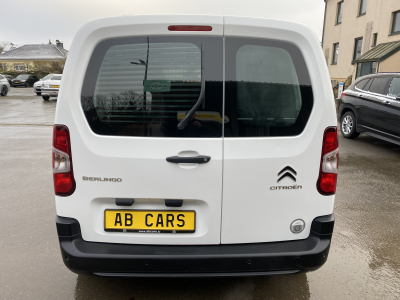 Citroën Berlingo 1.6 Hdi 55KW Navi PDC AR Apple Carplay Tempomat