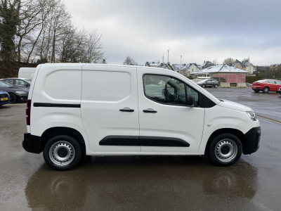 Citroën Berlingo 1.6 Hdi 55KW Navi PDC AR Apple Carplay Tempomat