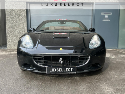 Ferrari California 4.3 V8 460 HP Nero Daytona / CarPlay / Magneride / 20