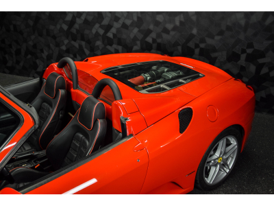 Ferrari F430 Spider V8