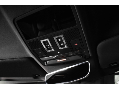 Land-Rover Defender 110 MHEV D300 X- Dynamic HSE