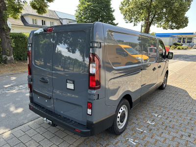 Renault Trafic 130 L2H1 AHK/KAMERA/4 Jahresreifen