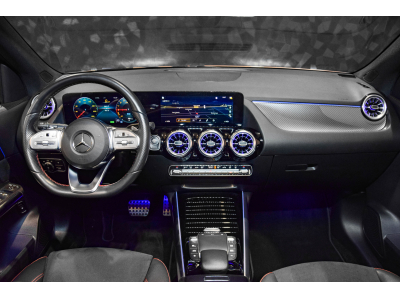 Mercedes-Benz GLA 250 e AMG LINE
