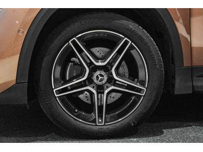 Mercedes-Benz GLA 250 e AMG LINE