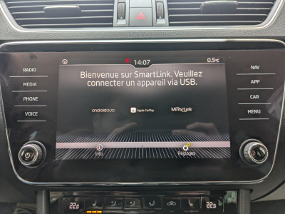 Skoda Superb 1.6 TDI DSG CUIR CARPLAY LED CAMERA SIEGES CHAUFF