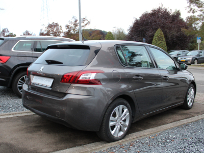 Peugeot 308 PANO NAVI 1 Hand