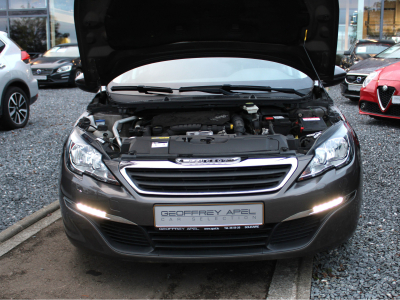 Peugeot 308 PANO NAVI 1 Hand