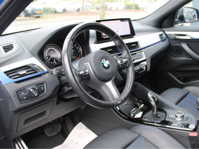 BMW X2 20i SDRIVE M SPORT PAKET HEAD-UP PANO CUIR NAVI 1 HAND