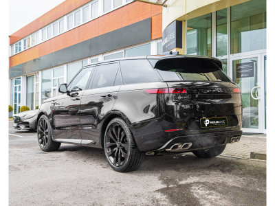 Land-Rover Range Rover Sport P530 V8 FIRST EDITION BLACK PACK