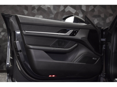 Porsche Taycan 4S
