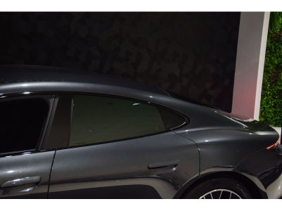 Porsche Taycan 4S