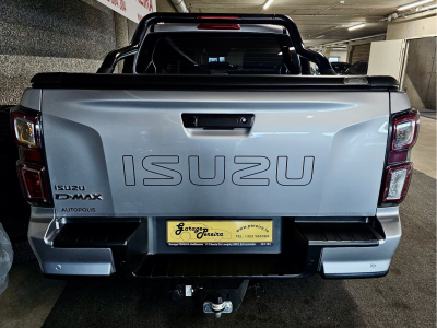 Isuzu D-Max 23 DC V-CROSS 4WD AUTO CUIR NAVI 1 HAND