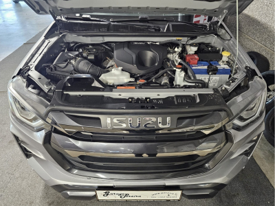 Isuzu D-Max 23 DC V-CROSS 4WD AUTO CUIR 1 HAND