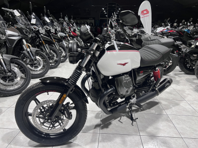 Moto Guzzi V 7 STONE TEN