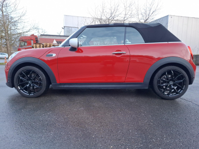 MINI Cooper Cabrio 136 Auto.