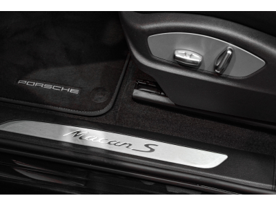 Porsche Macan S