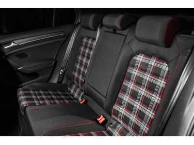 Volkswagen Golf GTI 7
