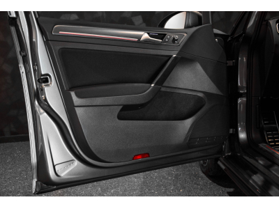 Volkswagen Golf GTI 7
