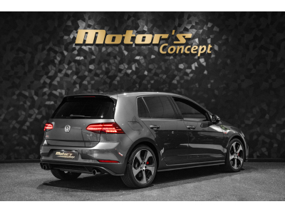 Volkswagen Golf GTI 7