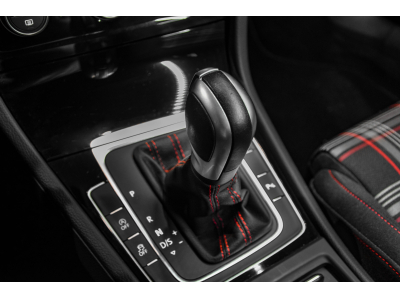 Volkswagen Golf GTI 7