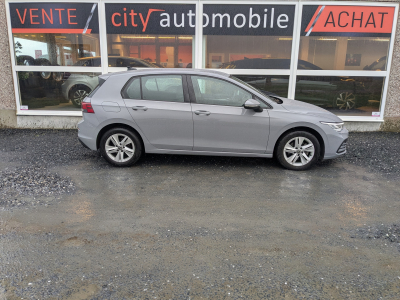 Volkswagen Golf 2.0 TDI LIFE LED CARPLAY GPS APS AV+ARR