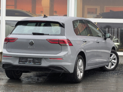 Volkswagen Golf 2.0 TDI LIFE LED CARPLAY GPS APS AV+ARR
