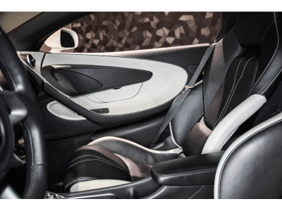 McLaren 570S Coupé V8
