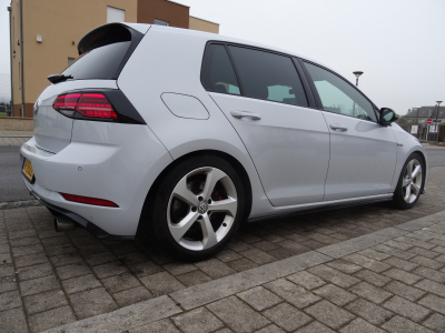 Volkswagen Golf GTI DSG