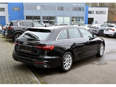 Audi A4 Avant 30 TDI S-Tronic
