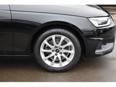 Audi A4 Avant 30 TDI S-Tronic