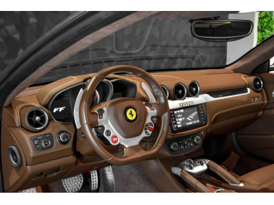 Ferrari FF V12 - GRIGIO SILVERSTONE