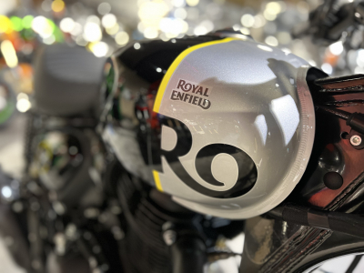 Royal Enfield Hunter 350 REBEL BLACK