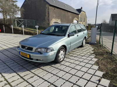 Volvo V40 *Garantie 12 mois incluse* // Attache remorque, Cruise Control