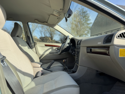 Volvo V40 *Garantie 12 mois incluse* // Attache remorque, Cruise Control