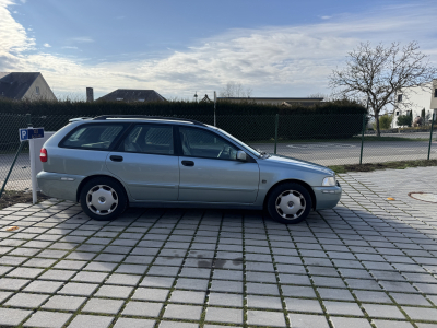 Volvo V40 *Garantie 12 mois incluse* // Attache remorque, Cruise Control