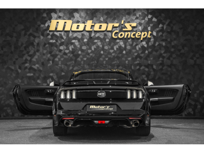 Ford Mustang GT Fastback Coupé 5.0 V8