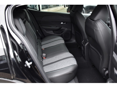 Peugeot 408 1.2 PureTech Allure EAT8