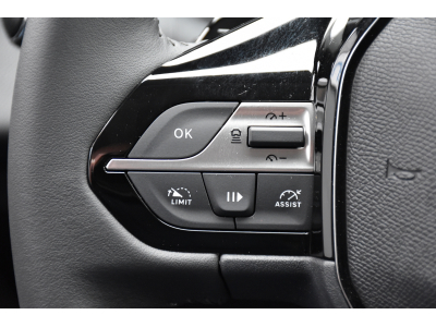 Peugeot 408 1.2 PureTech Allure EAT8