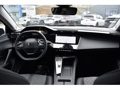 Peugeot 408 1.2 PureTech Allure EAT8