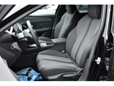 Peugeot 408 1.2 PureTech Allure EAT8