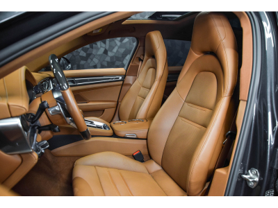 Porsche Panamera 4 Sport Turismo E-Hybrid